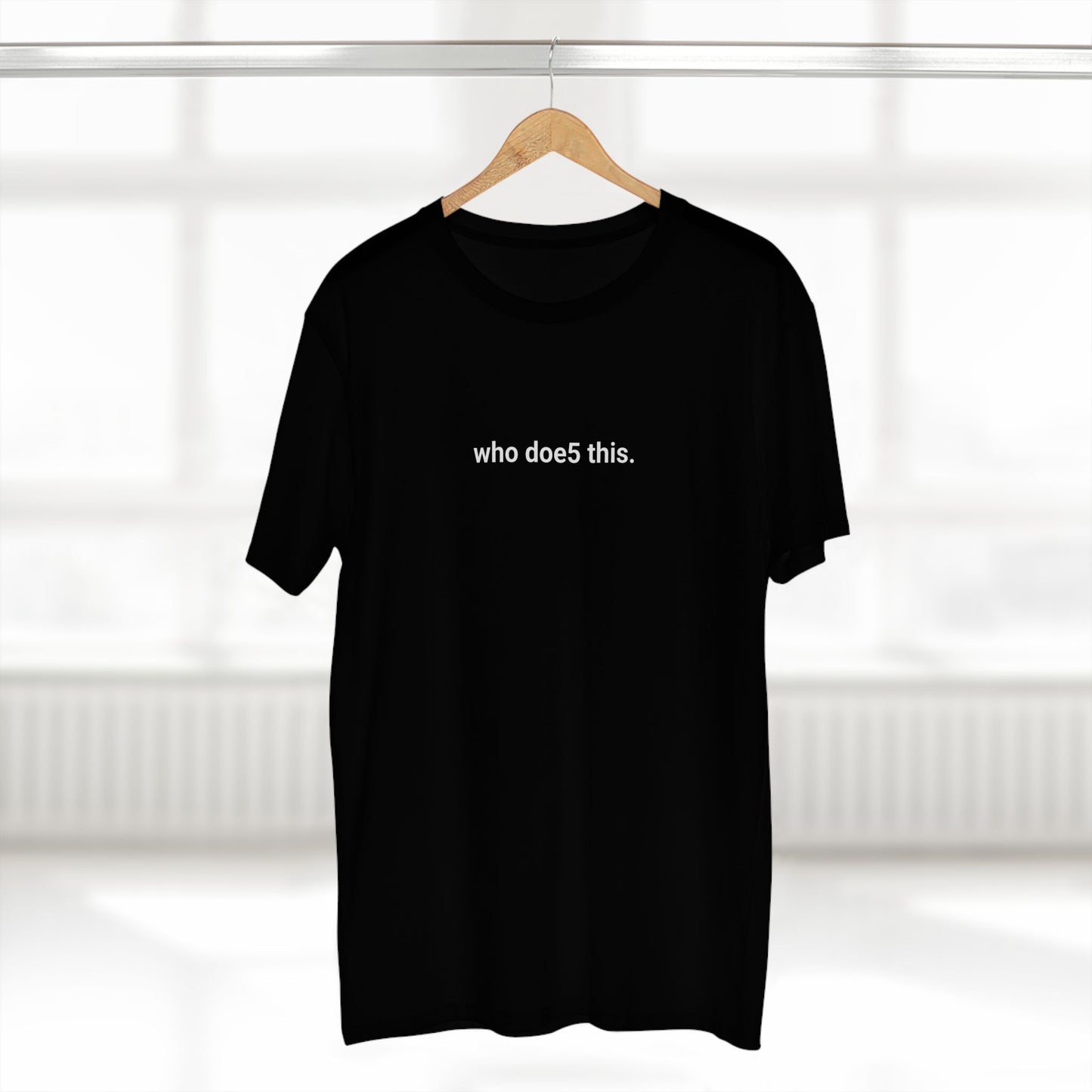 who does this text tee | black graphic tee